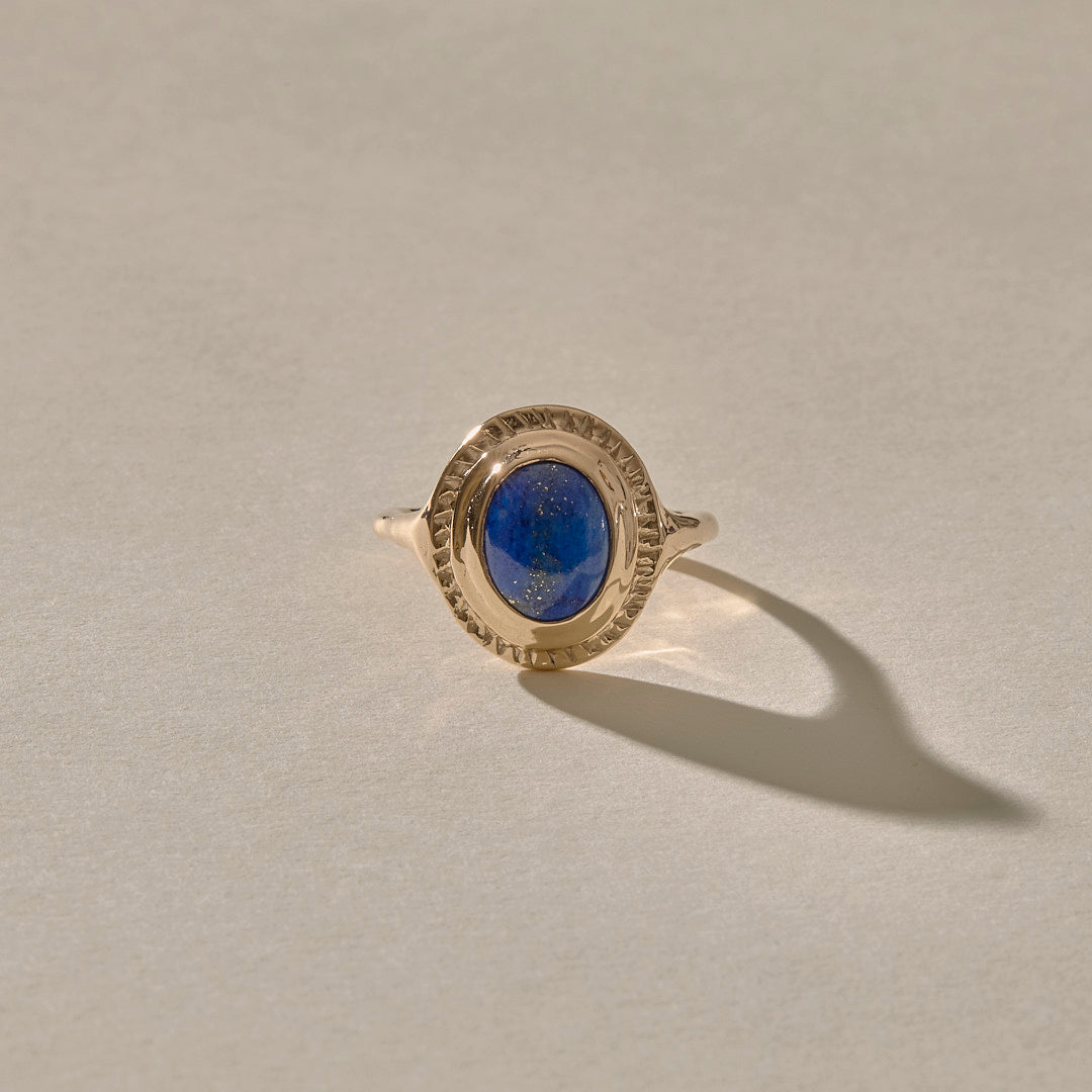 Cleo Lapis Amulet Ring | Gold