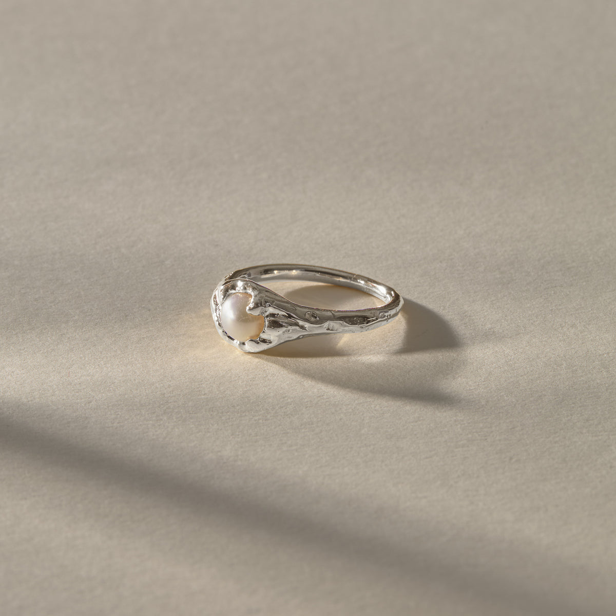 Yemayá Pearl Ring | Silver