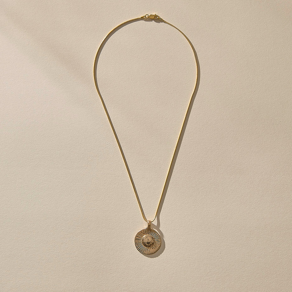 Heart of the Sun Necklace | Gold