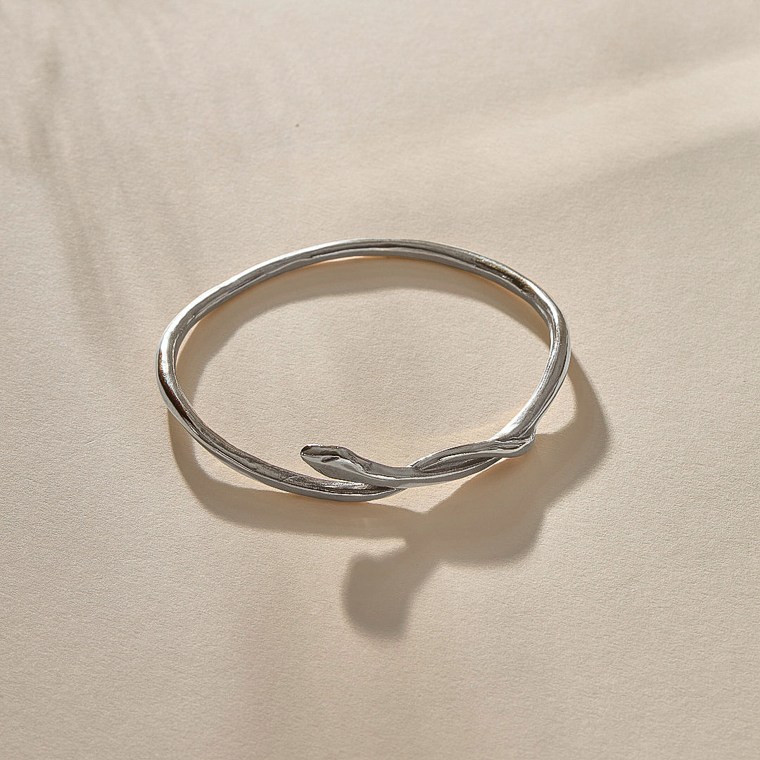 Serpent Bangle | Silver