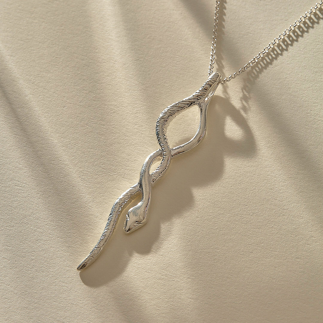 Serpent Amulet Necklace | Silver