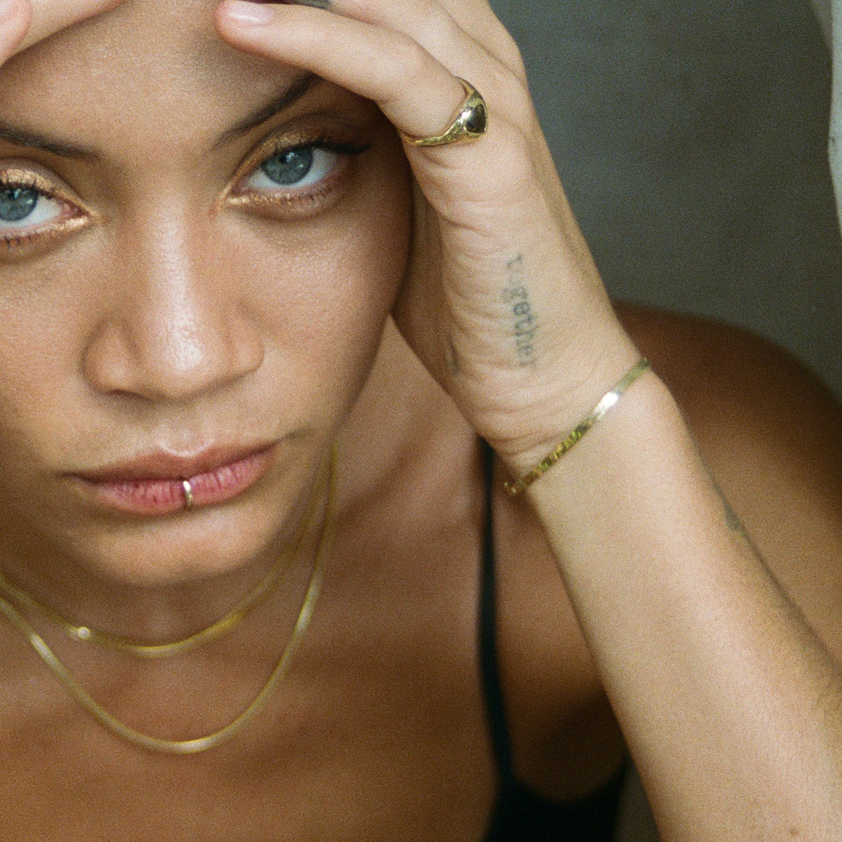 Fehu Herringbone Bracelet | Gold