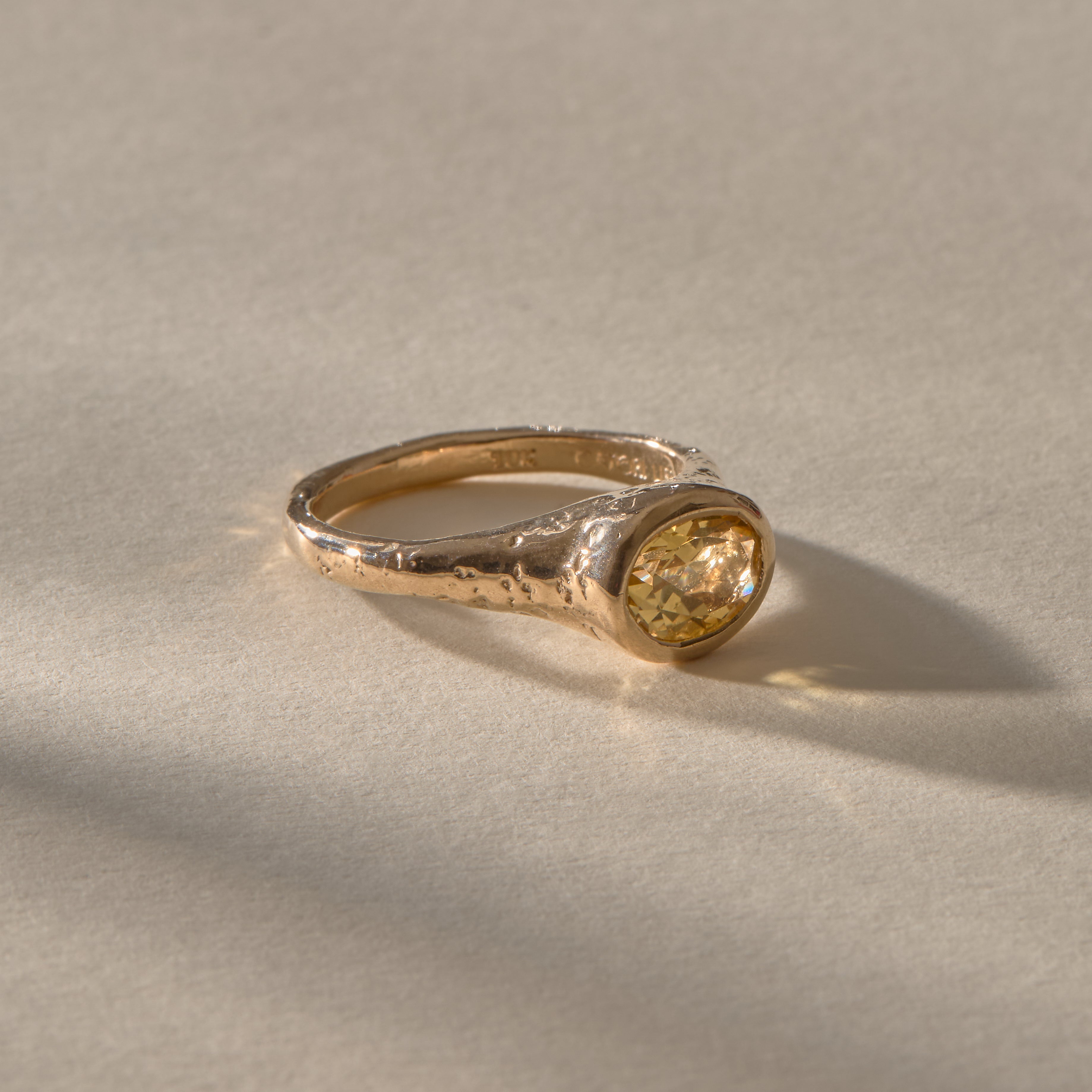 Solara Citrine Signet Ring | Gold