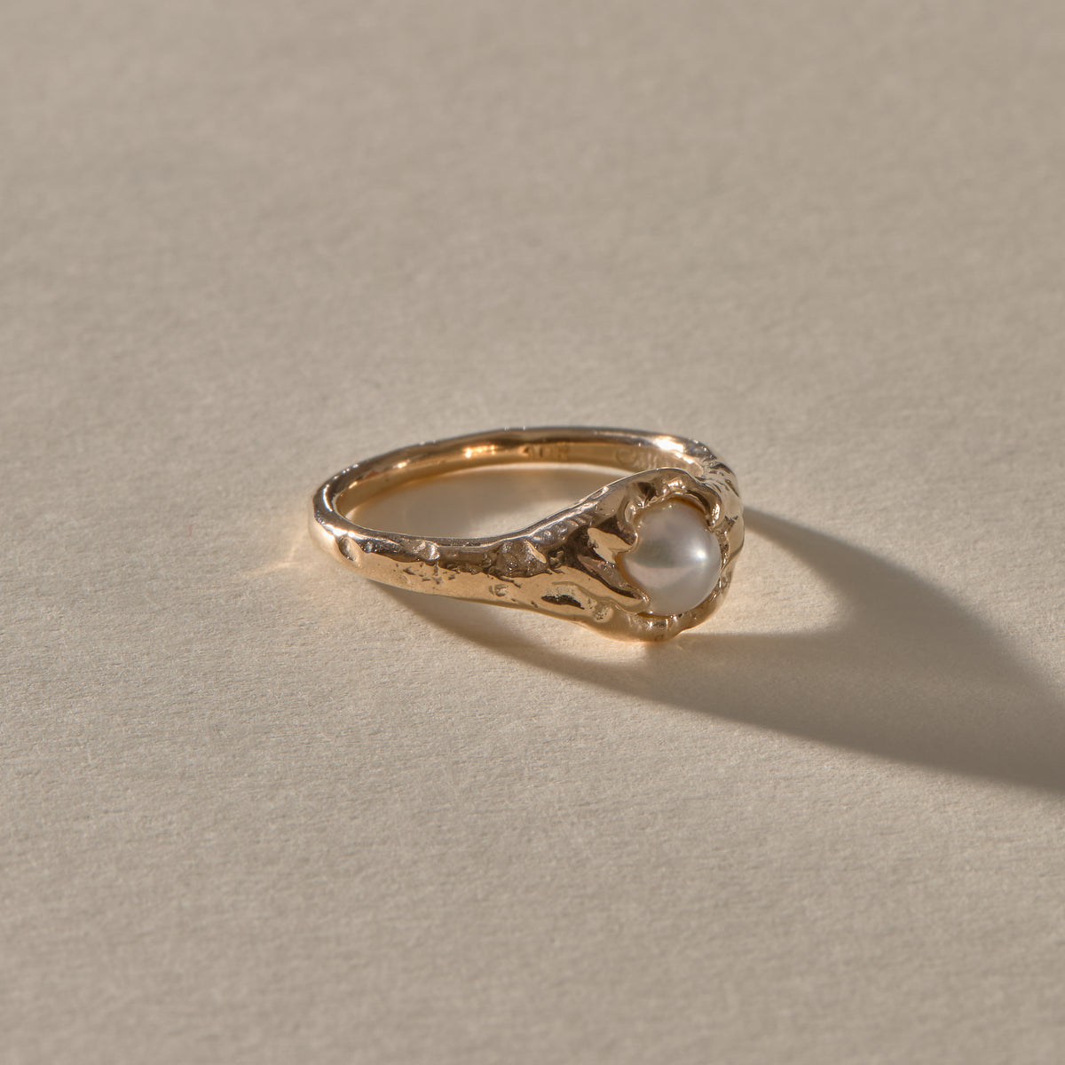 Yemayá Pearl Ring | Gold