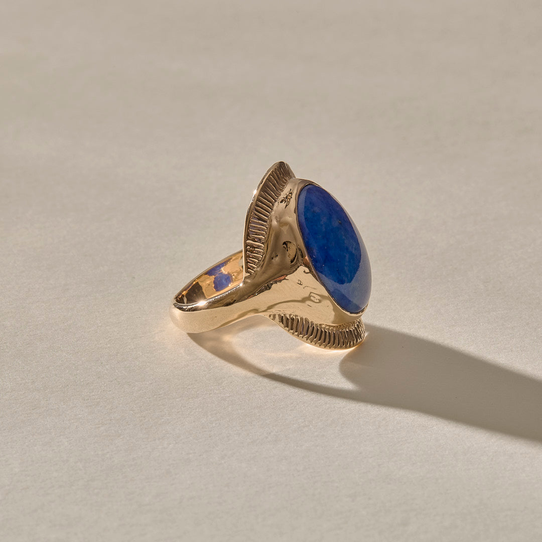 Inanna Lapis Shield Ring | Gold