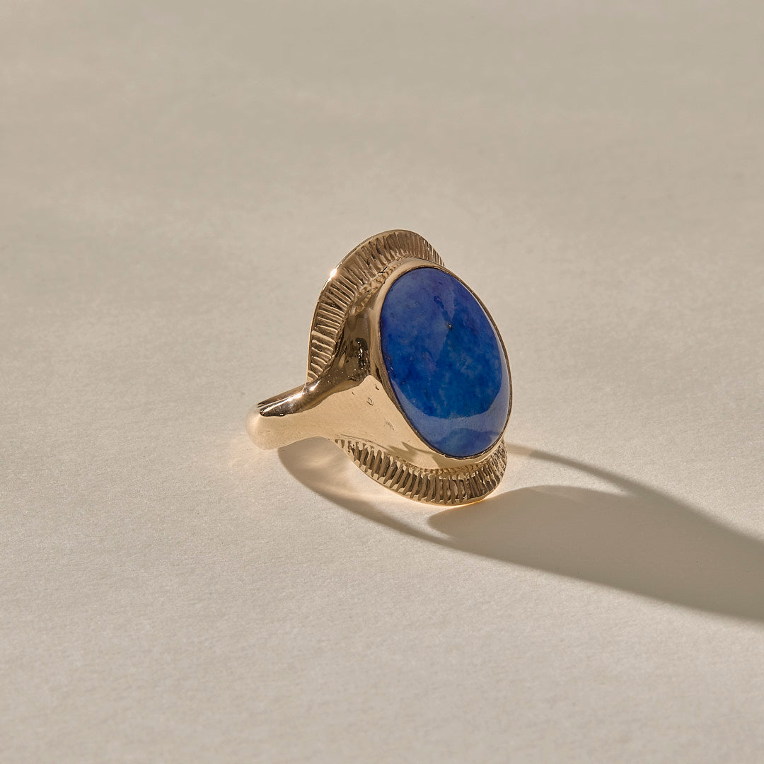 Inanna Lapis Shield Ring | Gold