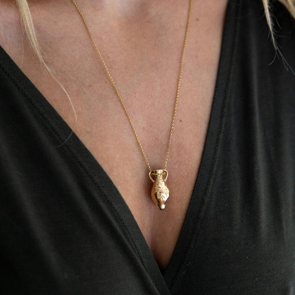 Amphora Necklace | Gold