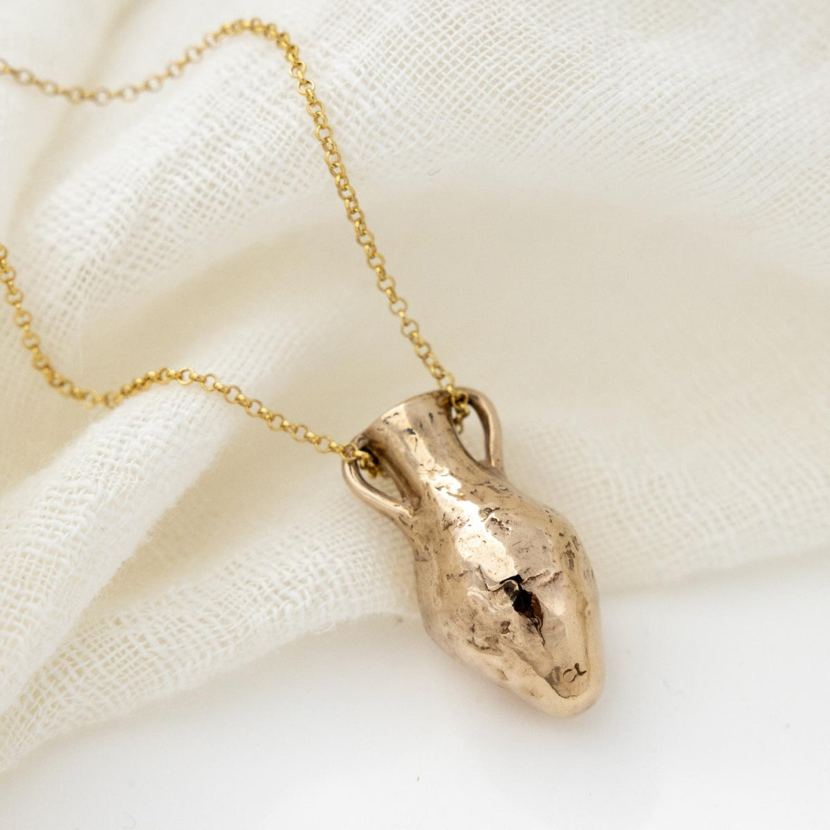 Amphora Necklace | Gold