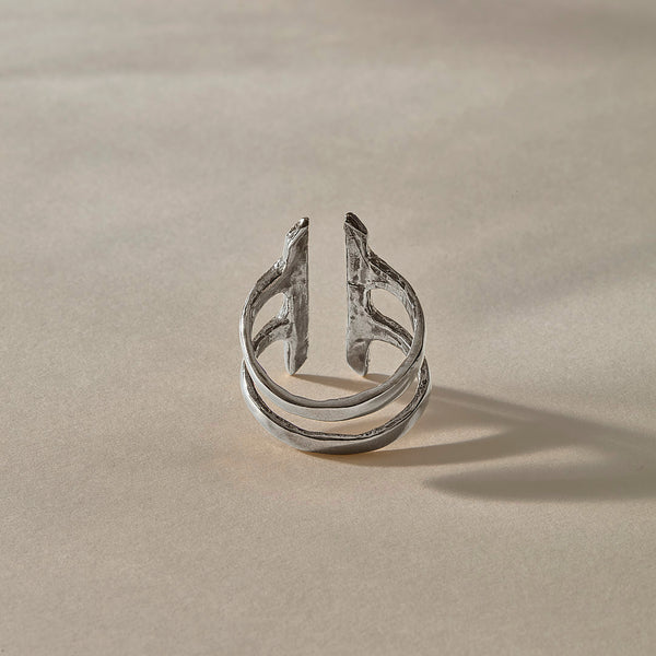 Akash Shield Ring | Silver