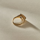 Umba Sapphire Signet Ring