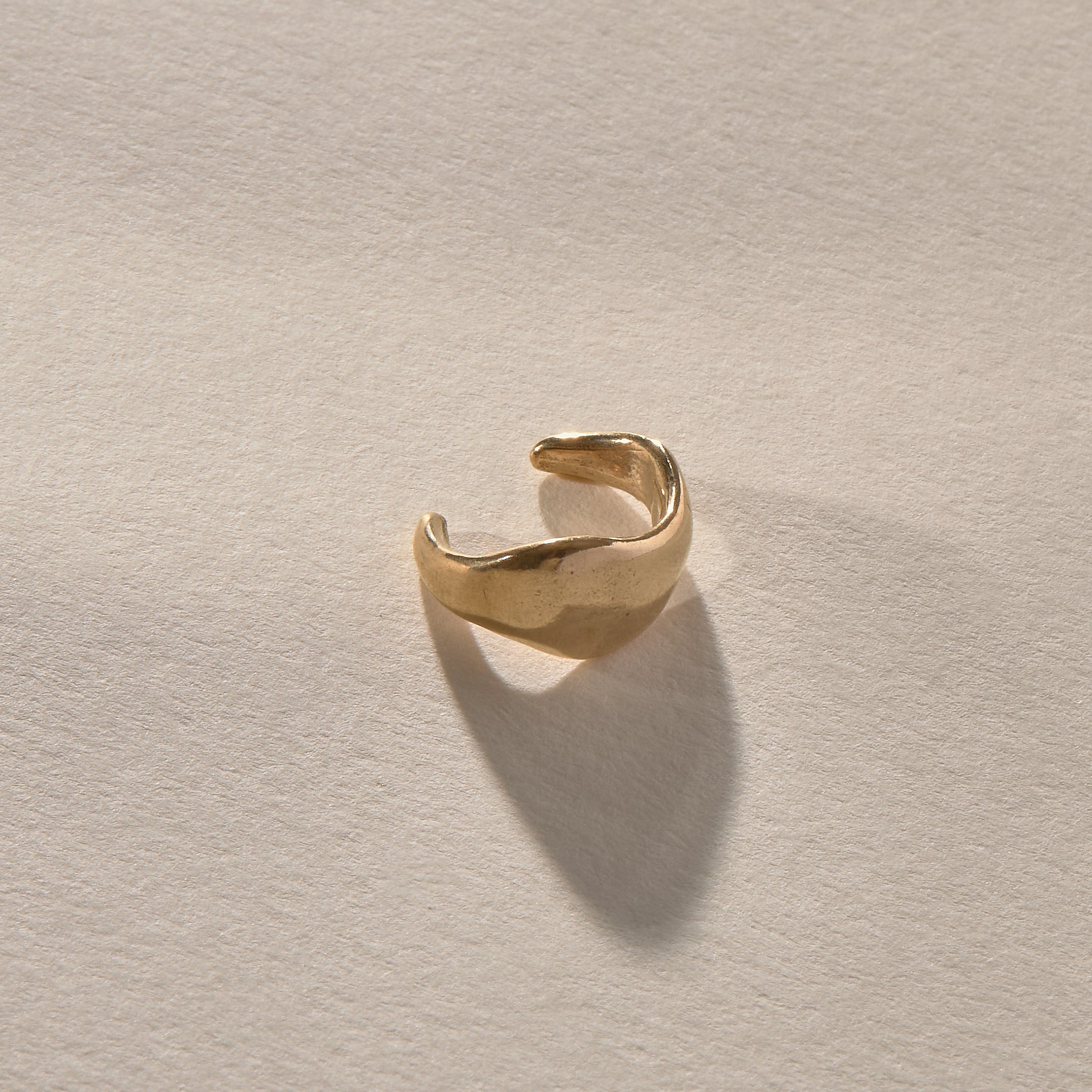Inanna Ear Cuff | Gold
