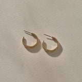 Lola Hoops | Bronze