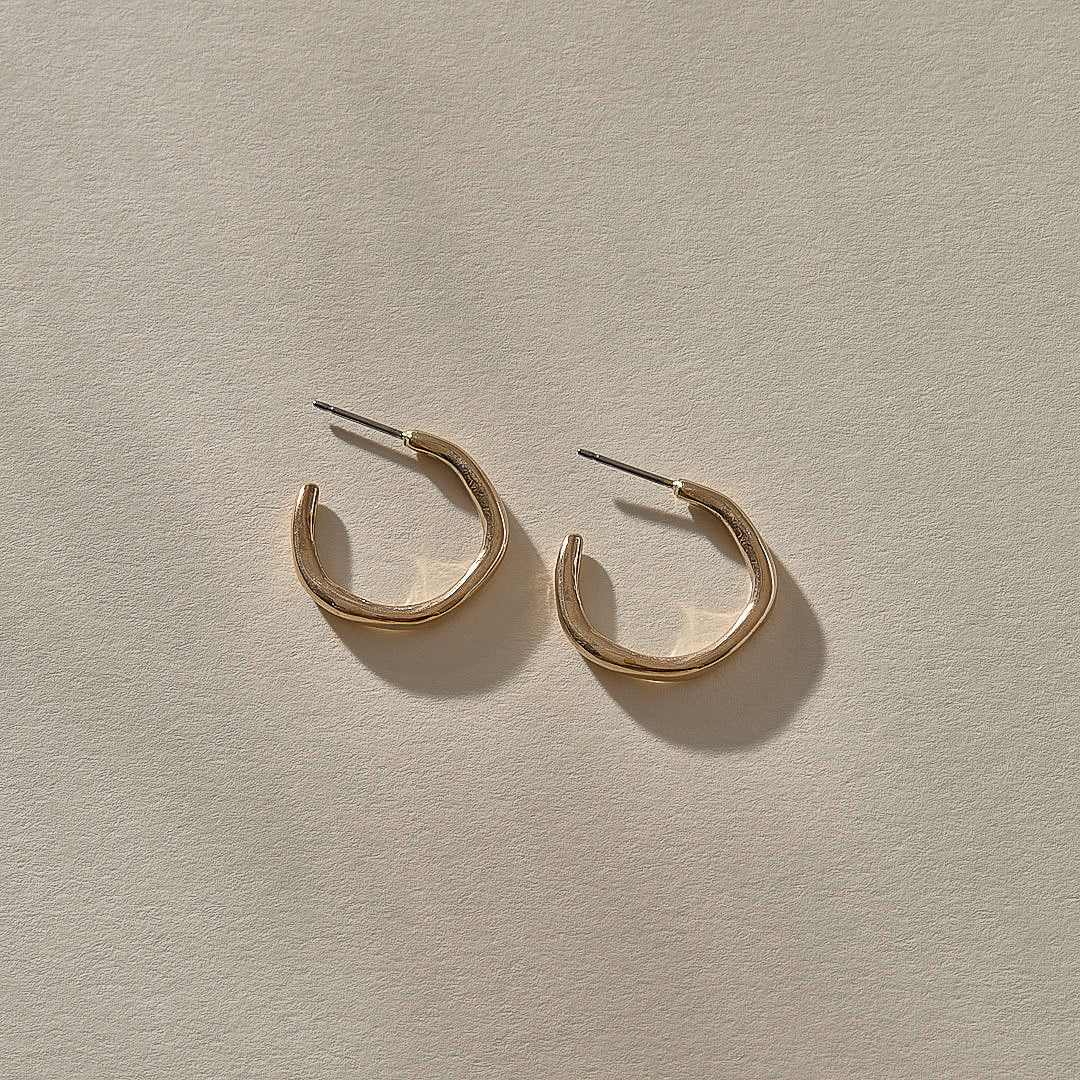 Lola Hoops | Bronze