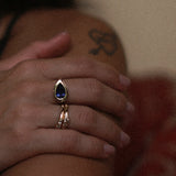 Umba Sapphire Signet Ring