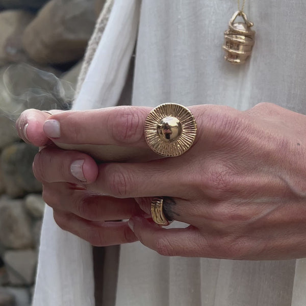 Heart of the Sun Ring | Gold