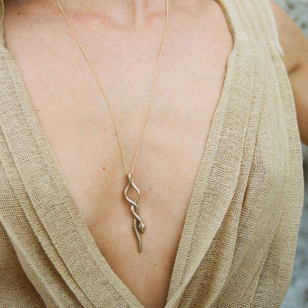 Serpent Amulet Necklace - Catori Life
